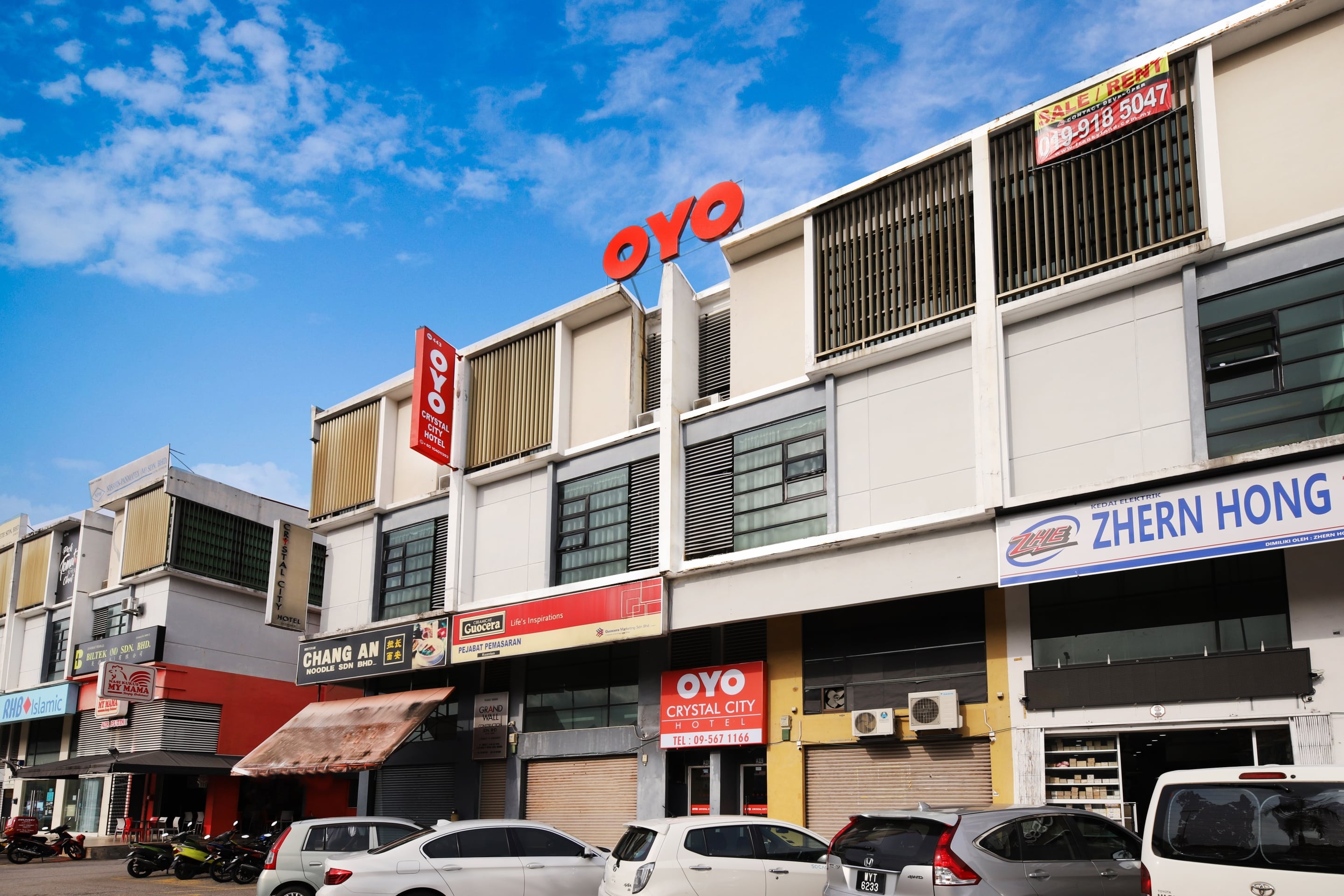 Oyo 443 Crystal City Hotel Standard Kuantan Price Address Reviews