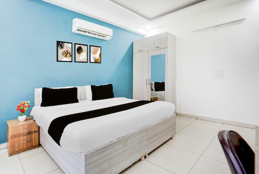 Townhouse Subhash Chowk Near Medanta Hospital Formerly L B Residency