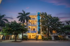 FabHotel Comfirt Inn, Noida