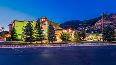Best Western Plus Canyon Pines - Tap to explore photos