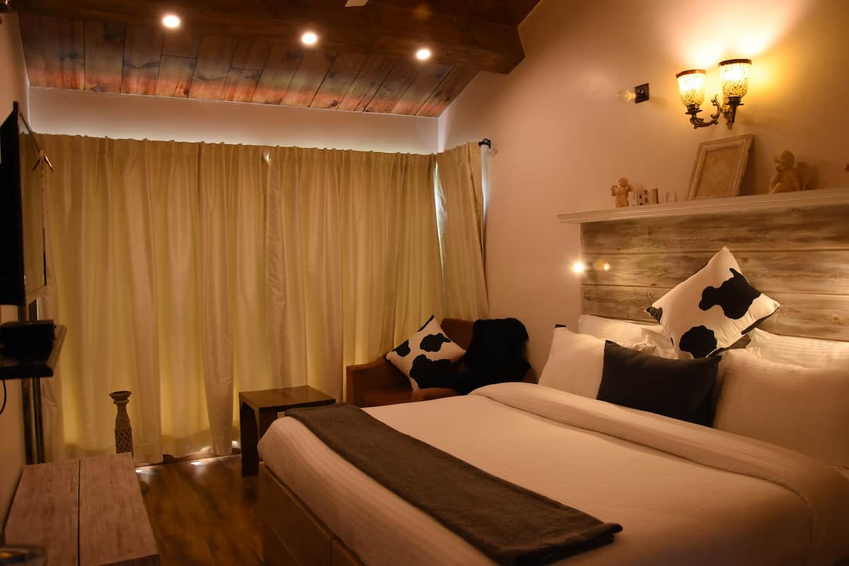 Plaisance | Entire 3 BHK Villa - Tap to explore photos