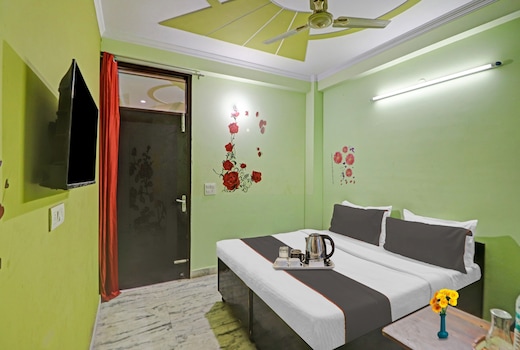 Hotel O Premium Room