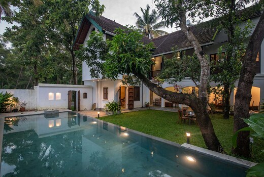 StayVista | Shalom Pool Villa