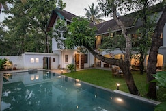 StayVista | Shalom Pool Villa, Alleppey