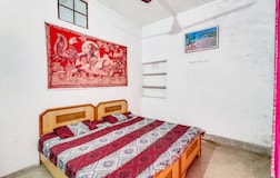 Ecnomic cooler room ( non attach western bath )