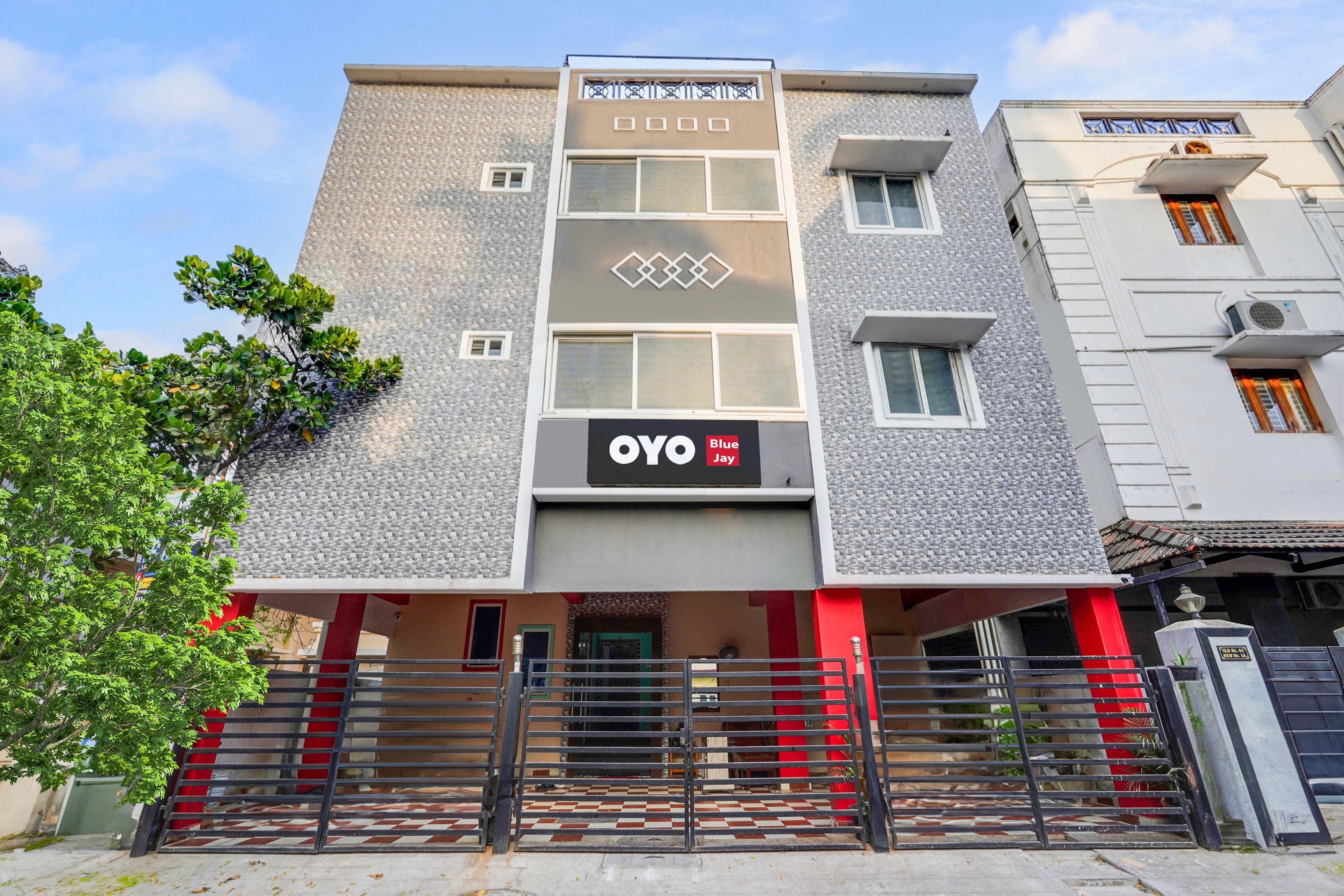 Hotel O Eswar Residency Saligramam - Tap to explore photos