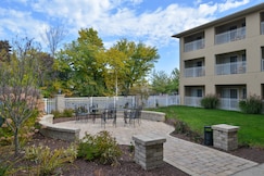 Holiday Inn Express Hotel & Suites-Saint Joseph, Berrien, Michigan