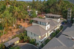 Lvg Stays Lavish Vacation Global (4 BHK pvt pool), Goa