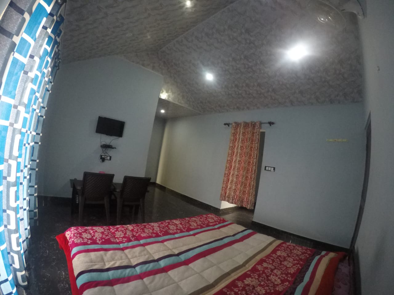 Darshnik Homestay - Tap to explore photos