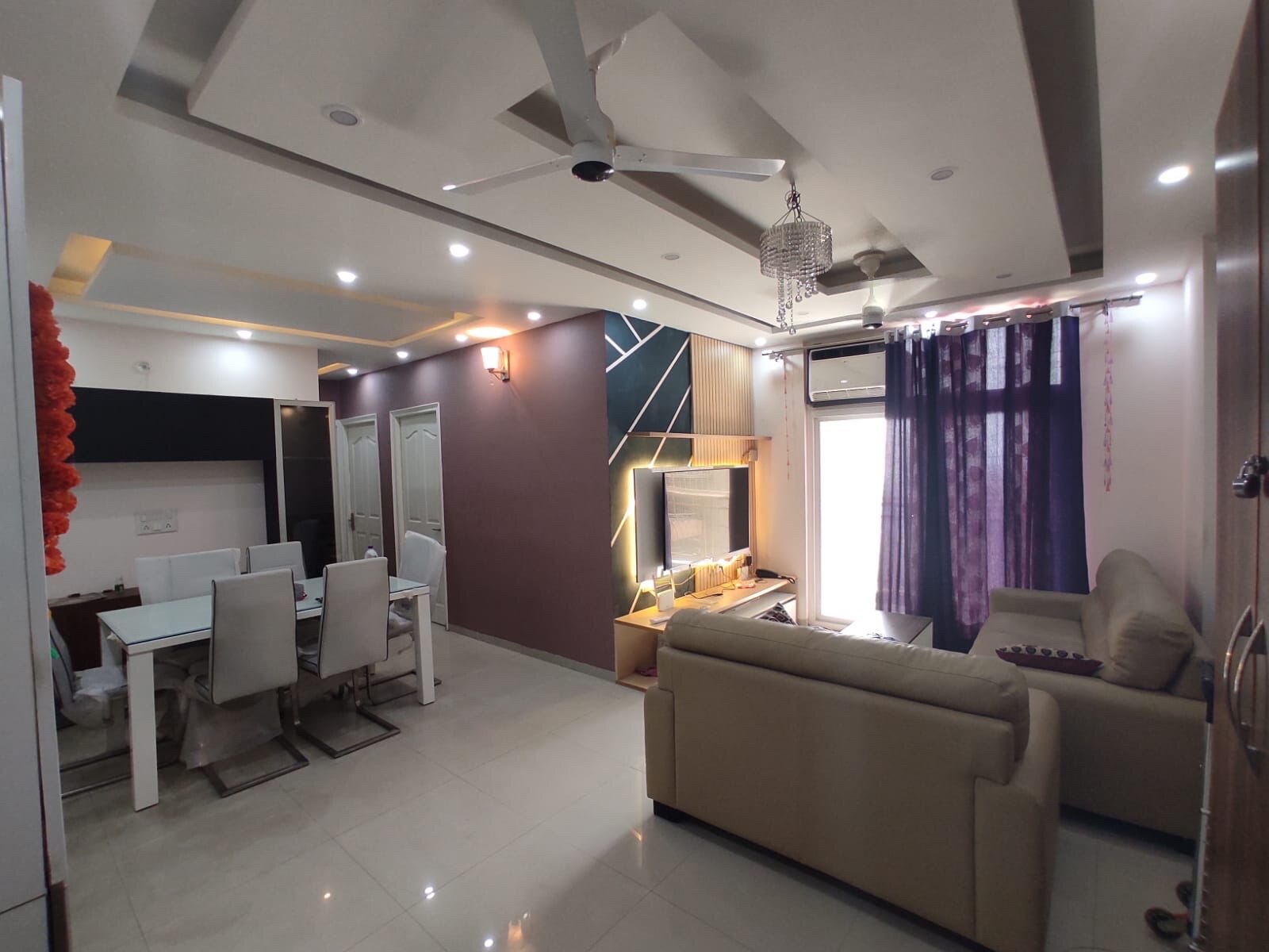 3bhk flat in 22nd floor - Tap to explore photos