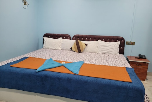 Andaman Runway Homestay | AC Rooms & Wifi