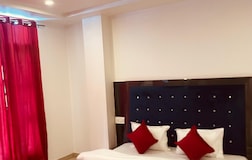 Deluxe Room with Pvt Balcony