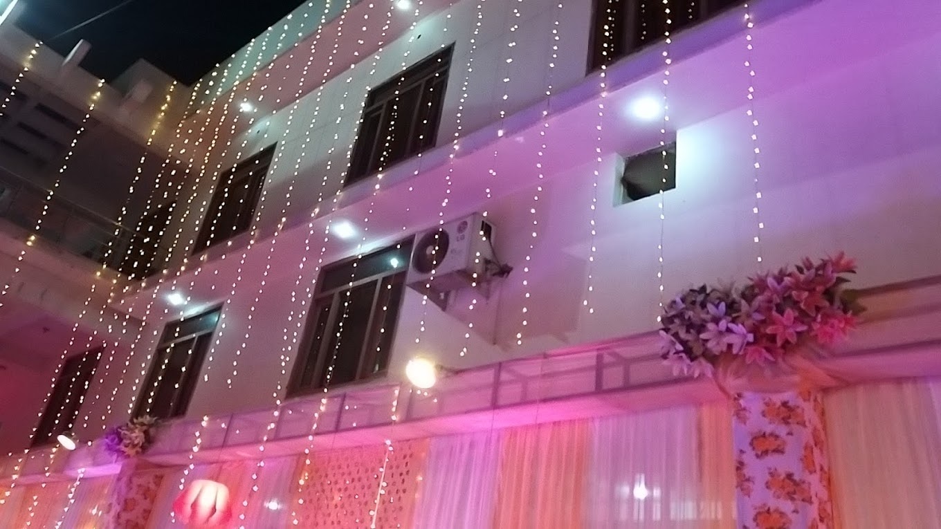 Hotel Kanha Royal Salute - Tap to explore photos