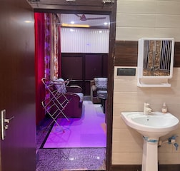 Triple bed deluxe room