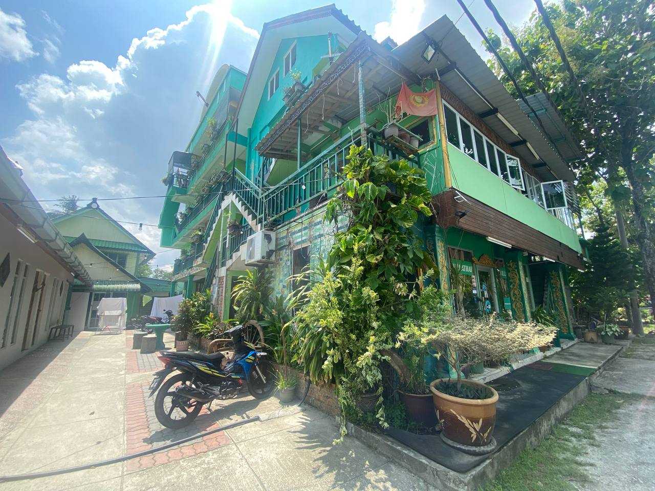 Villa Thai - Tap to explore photos