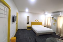 Hotel Stay Holiday INN, Hyderabad
