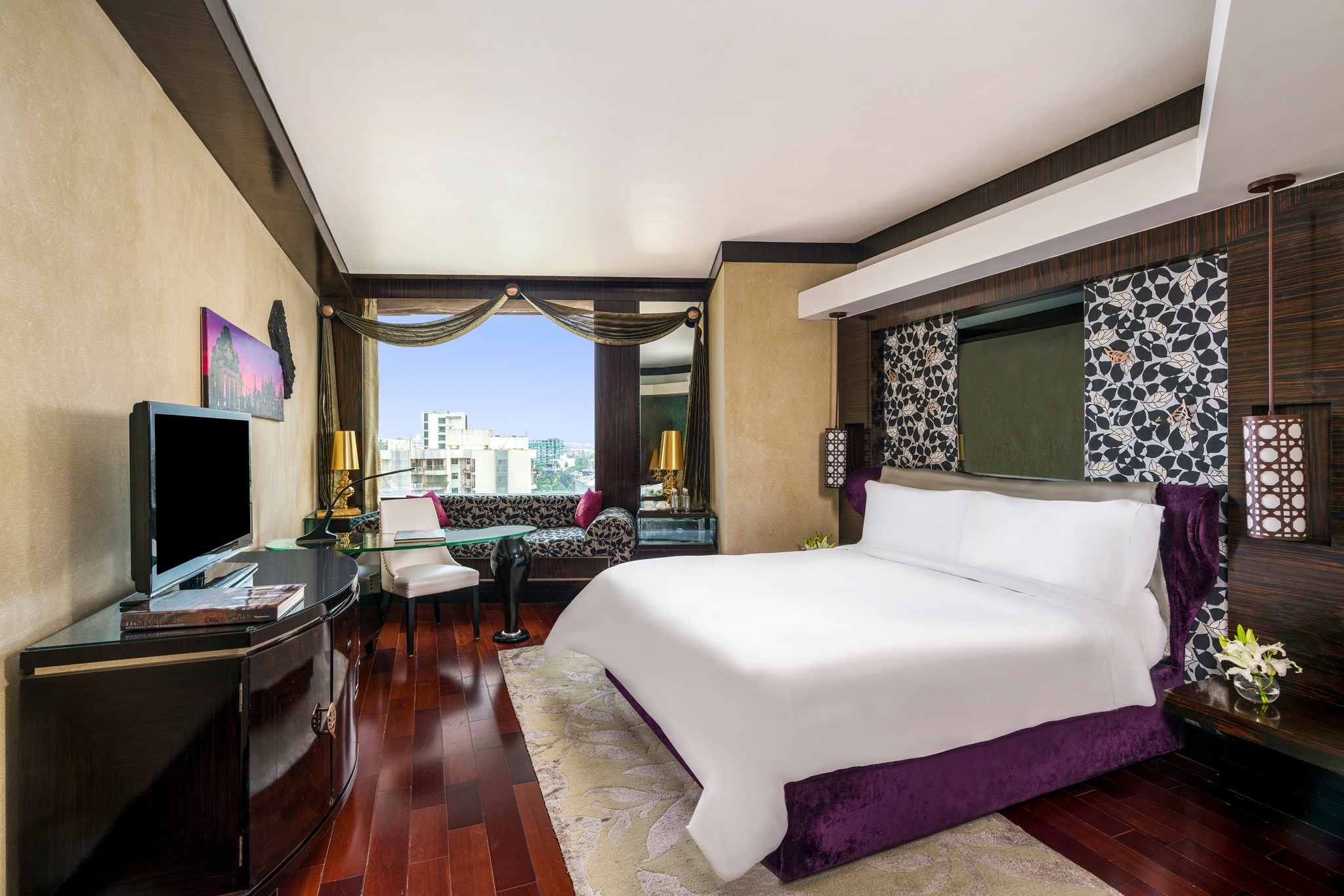 Executive King Room,Buffet Breakfast,20percent Off on Food and Beverage(Soft Beverages)Spa and Laund 1