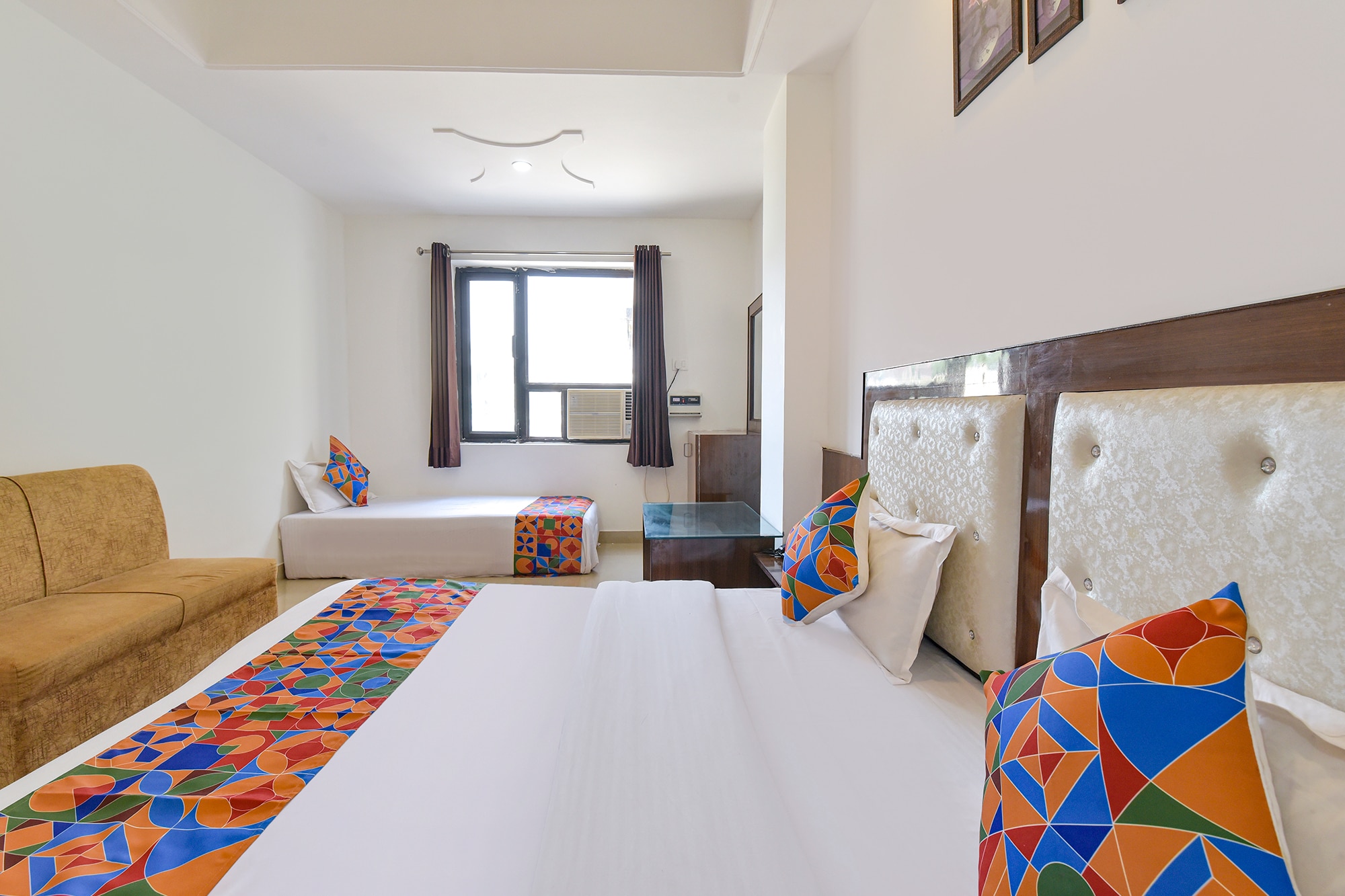 FabHotel Nakshatra Palace (1km from Neelkanth Dhaam) - Tap to explore photos