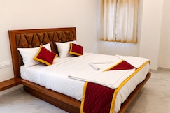 RC Lodge, Krishnarajpet