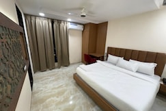 Hotel Golden Palm, Jabalpur