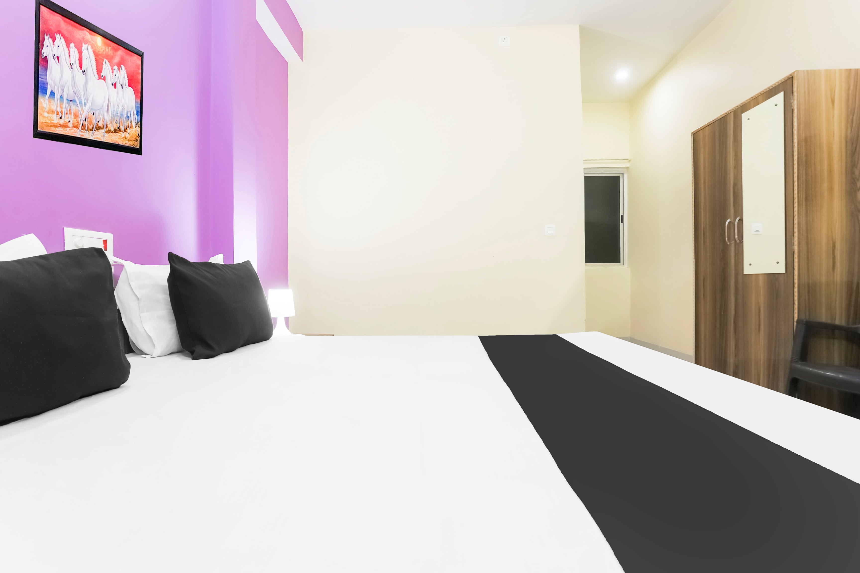 Hotel O Shivam - Tap to explore photos