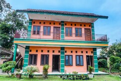 Capital O 92316 Wisma Widya Loka Pratama Near Futsal Tebing Gading, Lahat