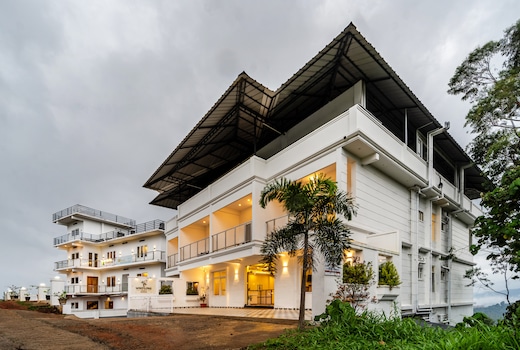 Treebo Windsong Resort Munnar, Tea Plantation View