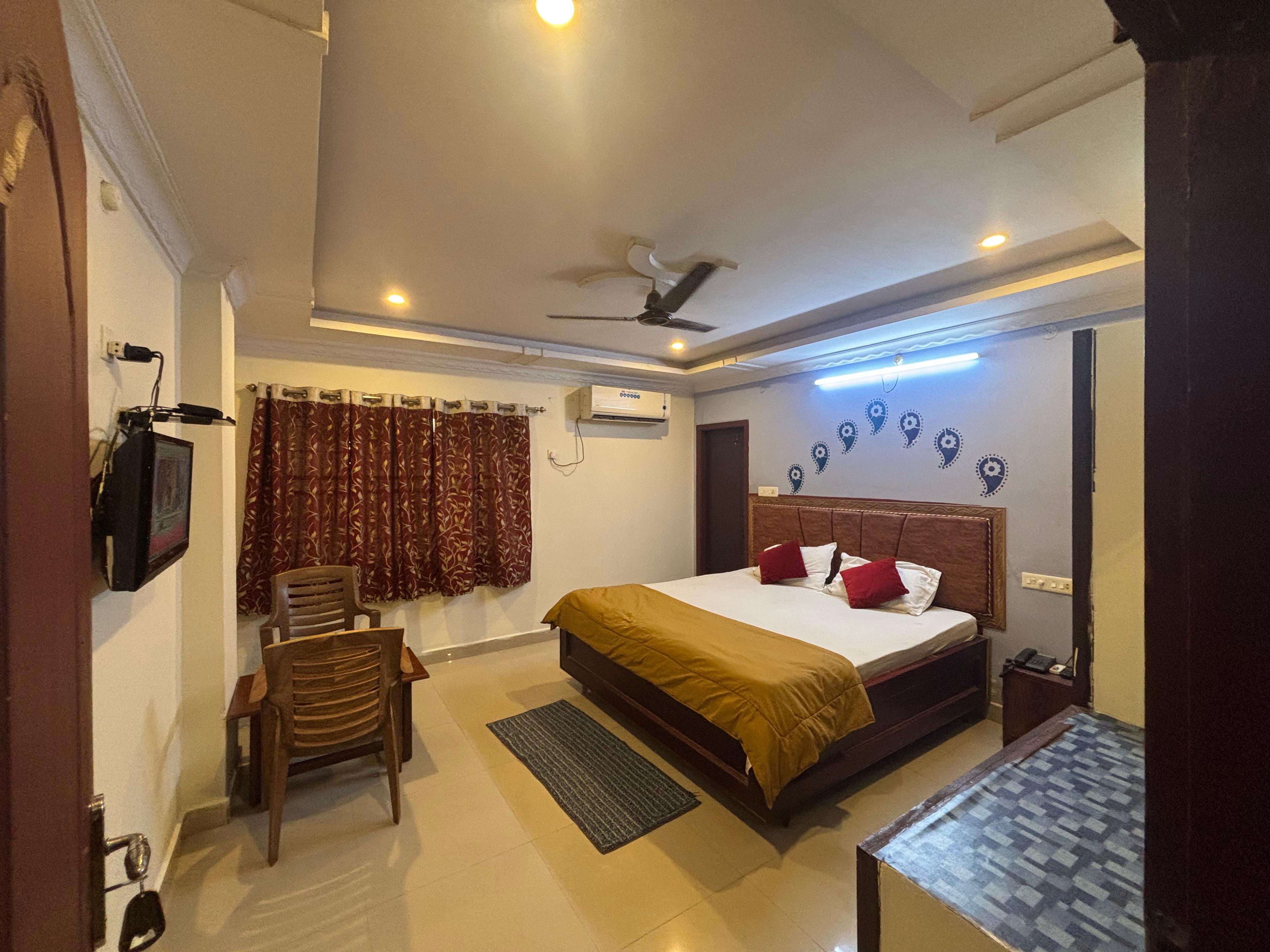 Hotel Sai Palace A/C - Tap to explore photos