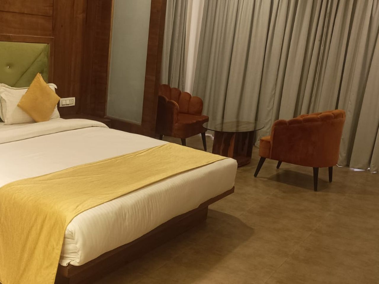 Casa Vinte C2 Spacious 3 BHK Near Baga - Tap to explore photos