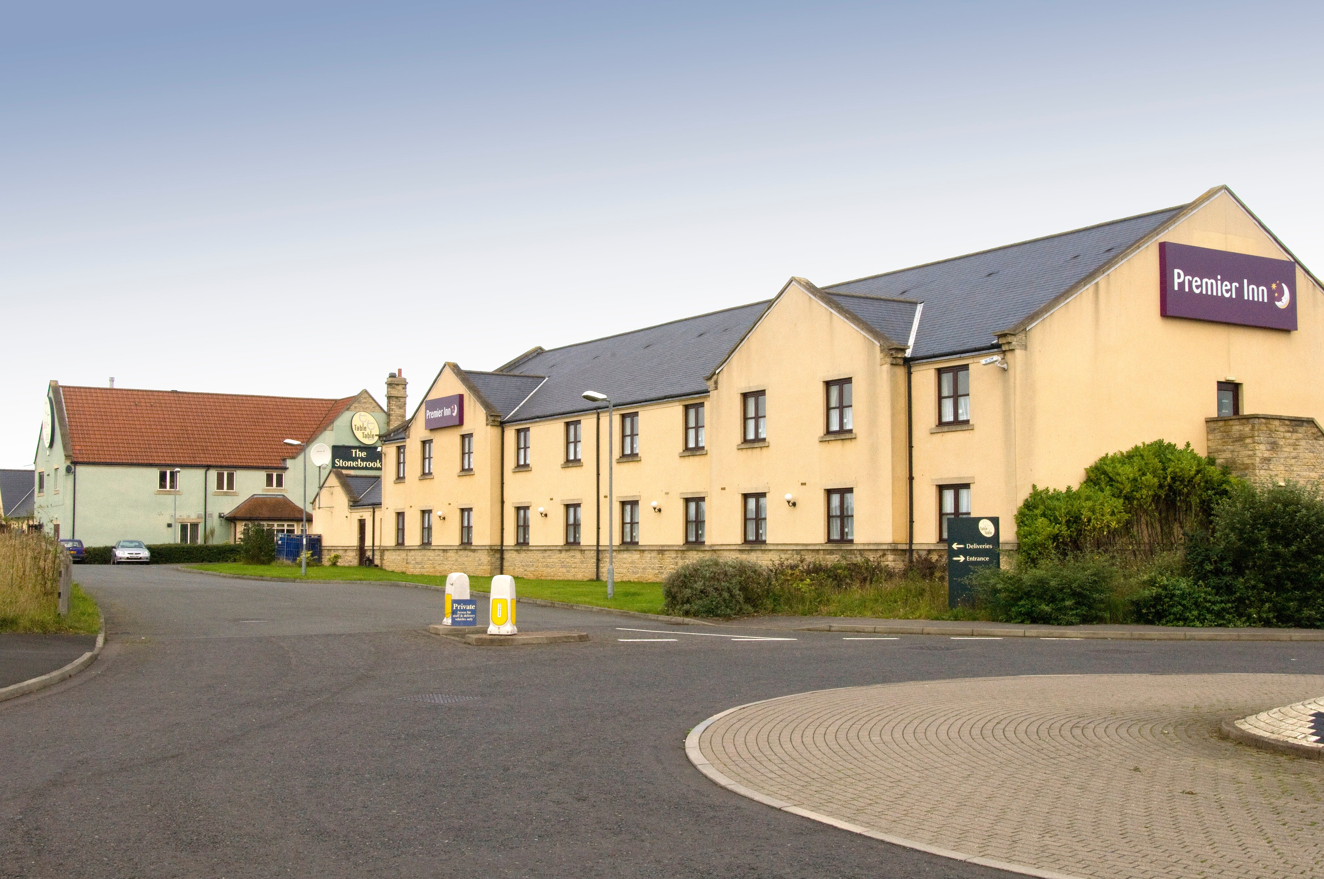 Premier Inn Newcastle (Holystone) - Tap to explore photos