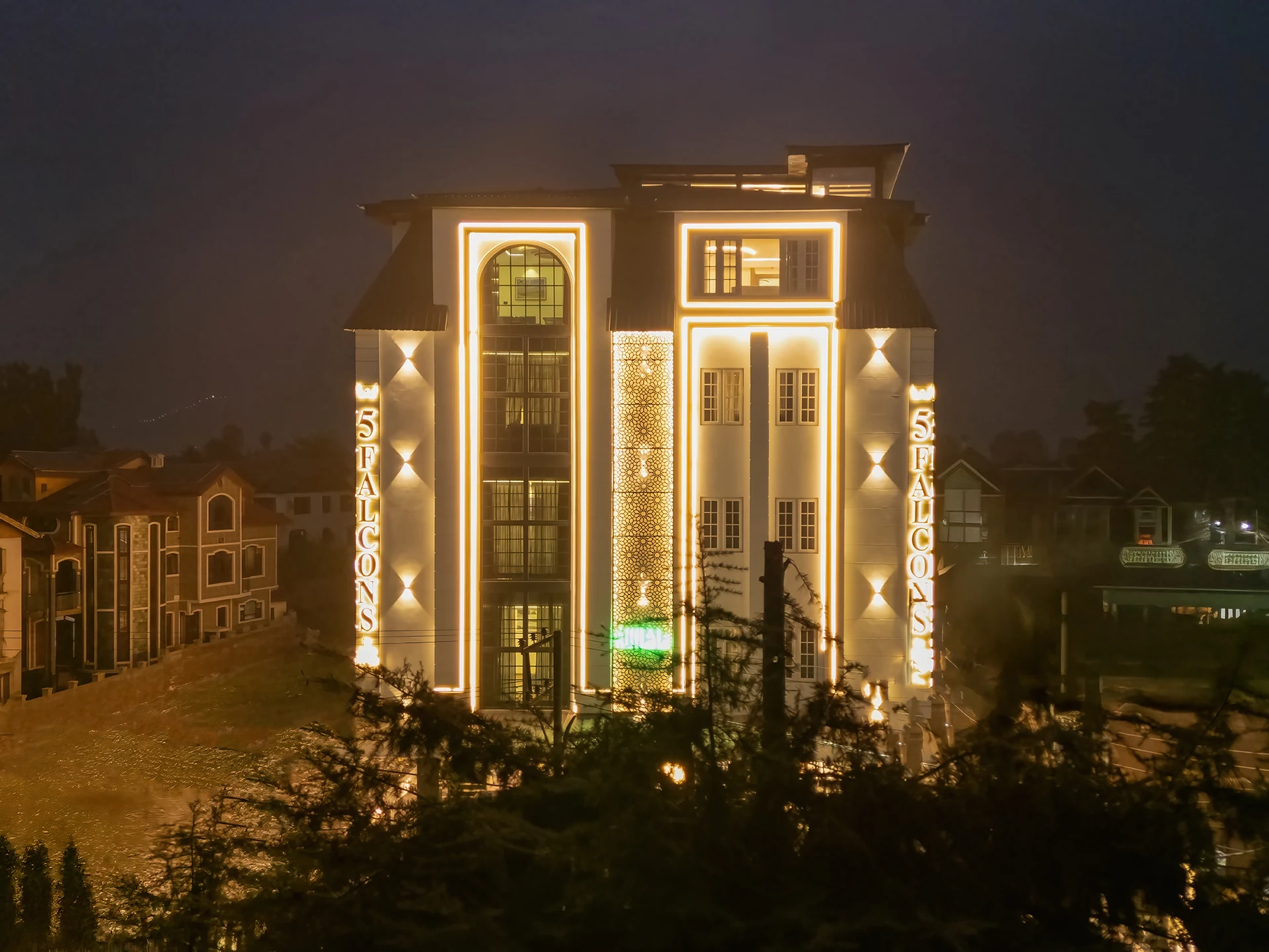 5 Falcons - The Luxury Residency, Srinagar