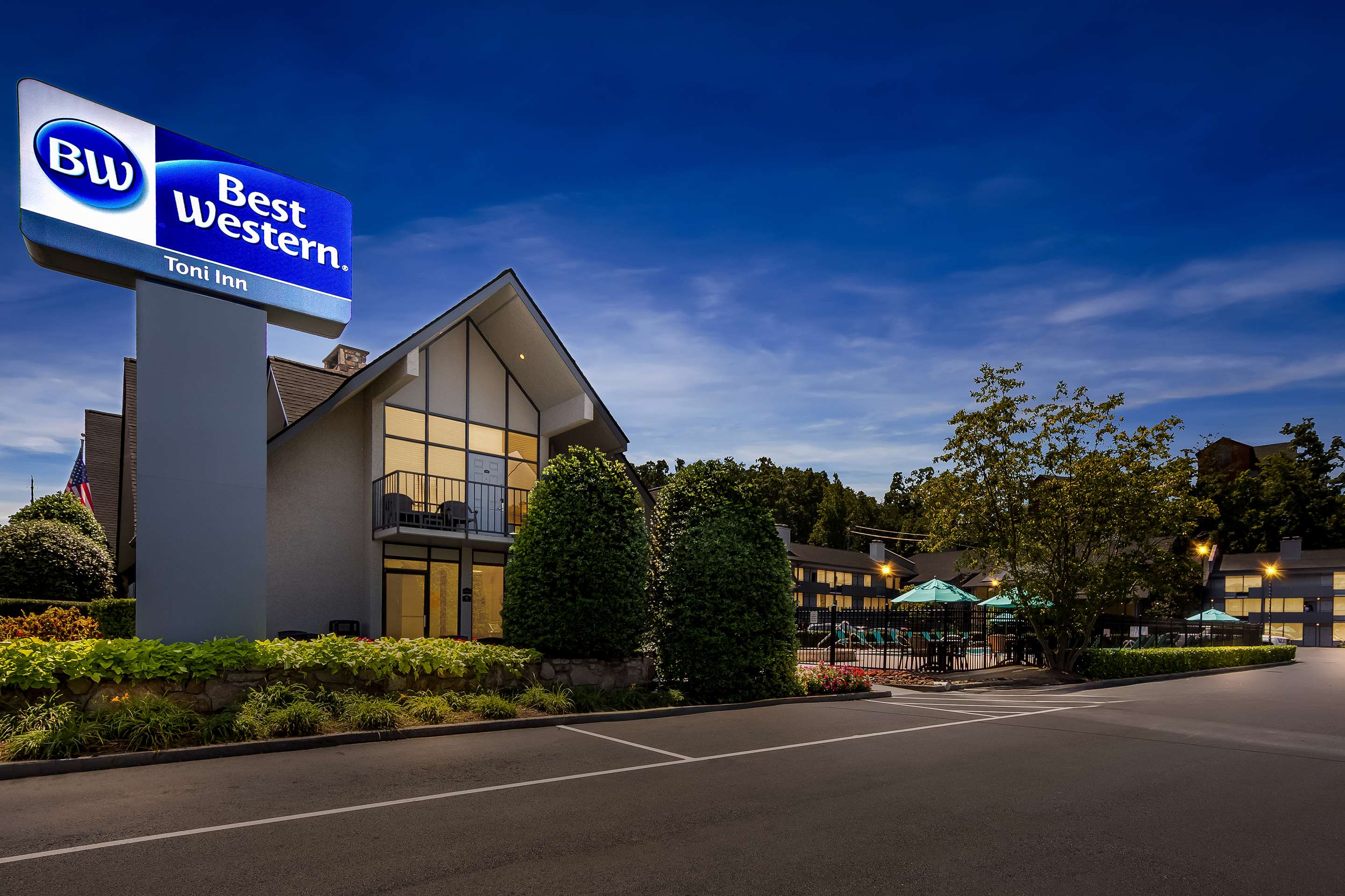 Best Western Toni Inn - Tap to explore photos