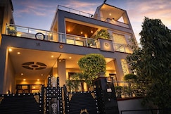 Elegant Duplex Retreat, Jaipur
