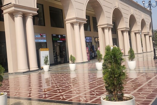 Stay Cool in AC near Ekana Cricket Stadium