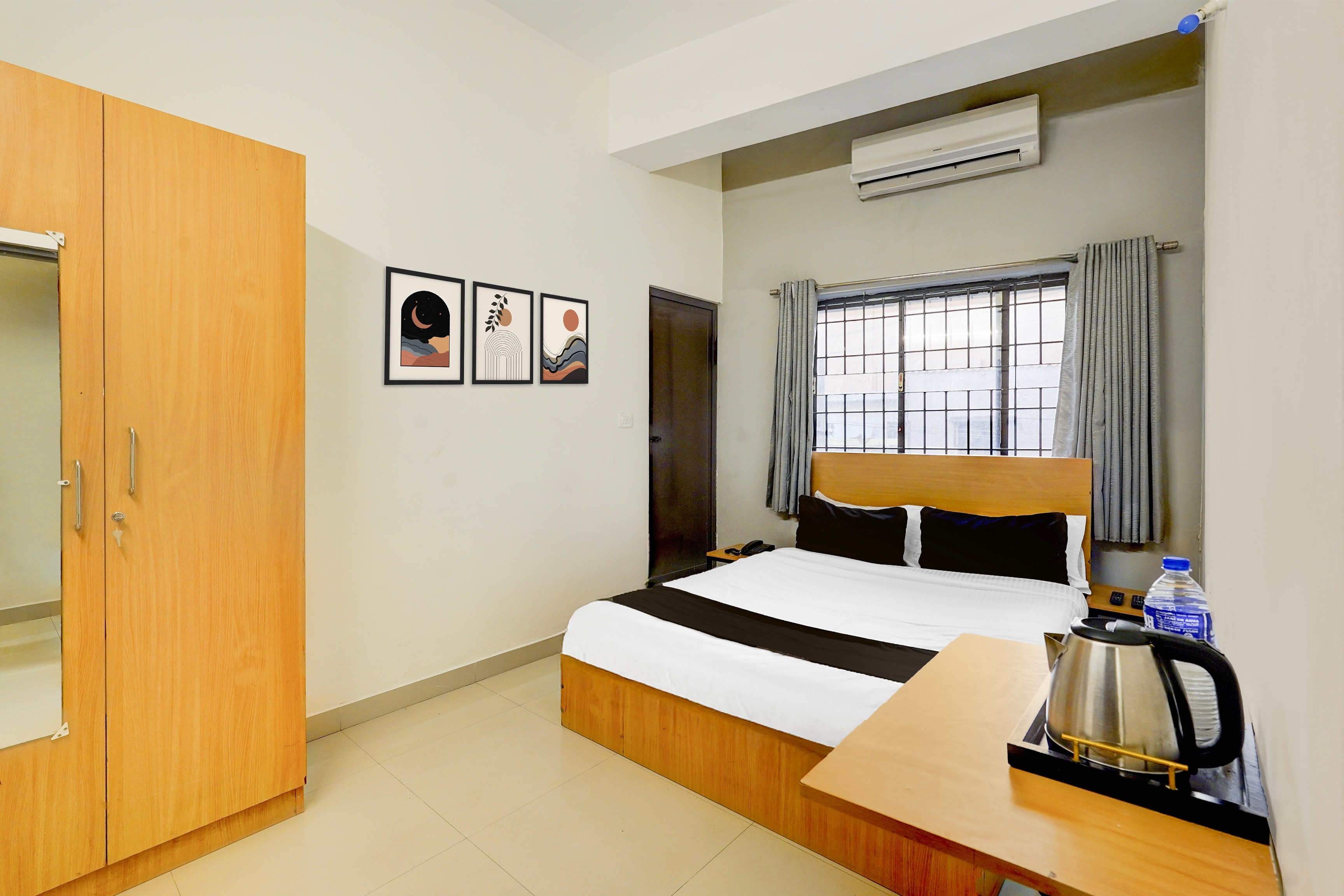 Super Townhouse Nanganallur Near Chennai Airport - Tap to explore photos
