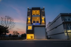 FabHotel Dr Greens, Indore