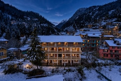 Beholden Stay & Cafe-Mountain View Boutique Stay in Old Manali, Manali