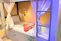 Welcome Inn Dormitory & PG Male And Female AC 24x7, Mumbai