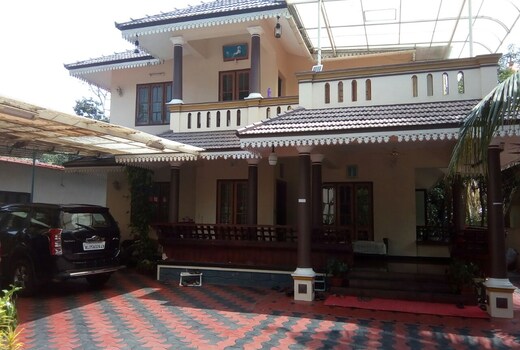 NAYATH VACATION HOME