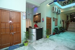 Super Collection-O Sara Grand Near Ram Manohar Lohia hospital, Lucknow
