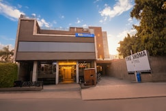 FabHotel Prime The Aroma - ILBS Hospital/Chattarpur Metro Station, Delhi