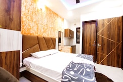 THE VELVET Premium Suits, Phagwara
