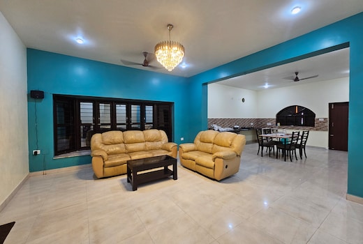 LovingLuving Majestic | Entire 3BHK Villa