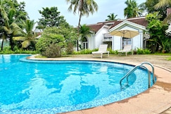 Luxury Pool Side Studio With Private Balcony, Goa
