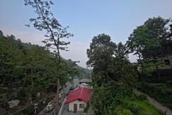 Grandma s Nest, Bhimtal