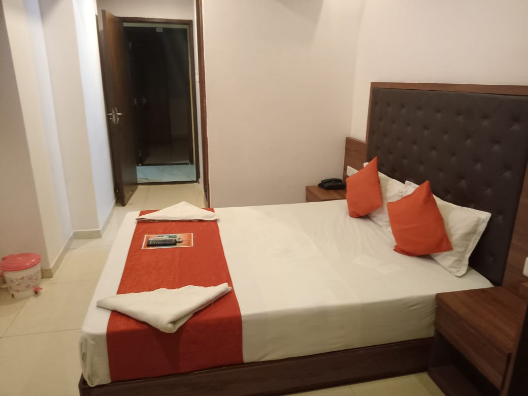 Hotel Sai Deep Lodging by WB Inn - Tap to explore photos