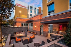 Hilton Garden Inn Burbank Downtown, CA, Tecate