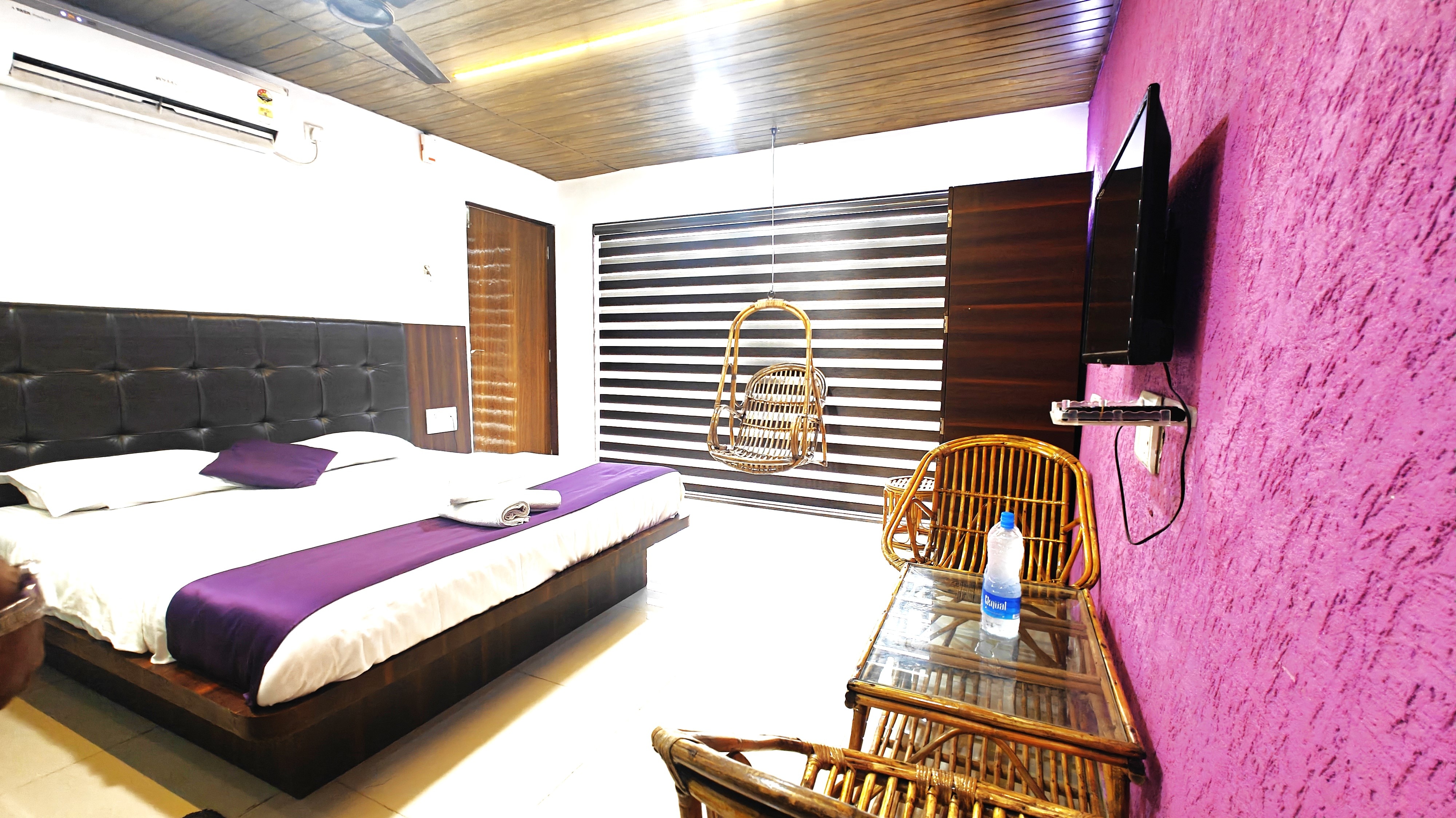 Deluxe Room Garden View With Balcony 1