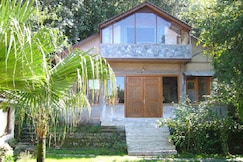 Clouds End Villa | Rooms with Wi-Fi, Dharamshala