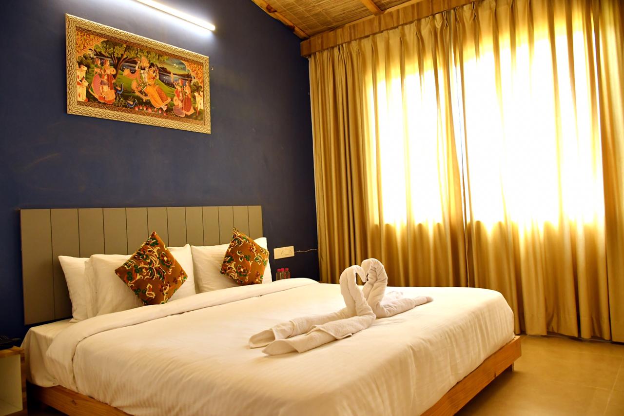 Khalihan Luxury Stay - Tap to explore photos